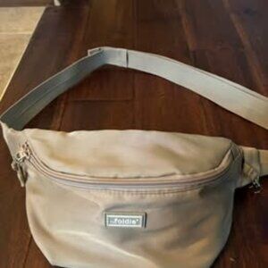 The Foldie Crossbody bag